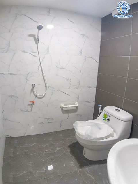 *****ทาวน์เฮ้าส์มือสองย่านนนทบุรี ม.ศุภากร บางกรวย-ไทรน้อย เนื้อที่ 18 ตร.ว. ฟังก์ชัน 3 ห้องนอน 2 ห้องน้ำ 1 ที่จอดรถ รีโนเวทใหม่ พร้อมเข้าอยู่ บนทำเลเชื่อมต่อถ.บางกรวย-ไทรน้อย, ถ.กาญจนาภิเษก, ถ.ชัยพฤกษ์ ในราคาคุ้มสุดในย่าน!